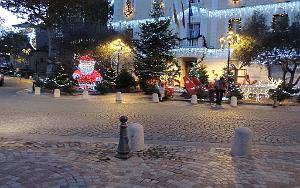 2025 12 09 OULLIOULES PROMENADE (45)